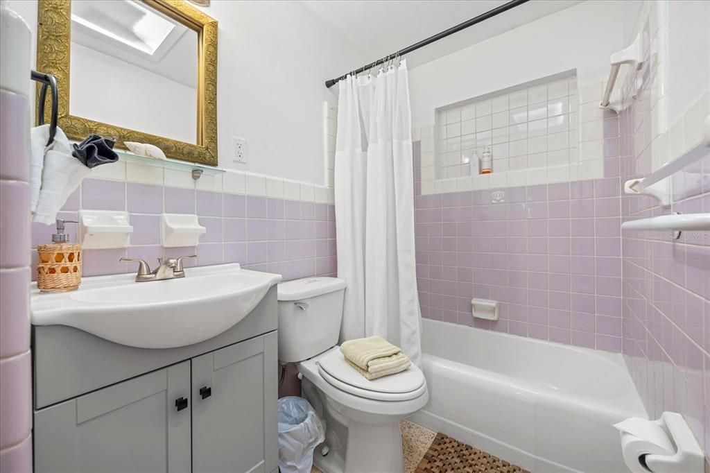 待售: $699,000 (4 贝兹, 3 浴室, 2406 平方英尺)