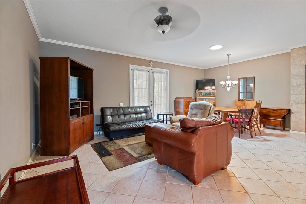 Active With Contract: $309,000 (3 beds, 2 baths, 1846 Square Feet)