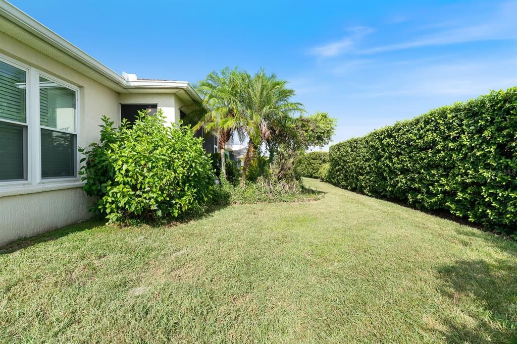 Active With Contract: $309,000 (3 beds, 2 baths, 1846 Square Feet)