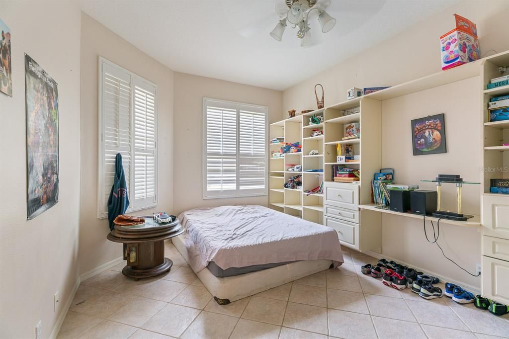 Active With Contract: $309,000 (3 beds, 2 baths, 1846 Square Feet)