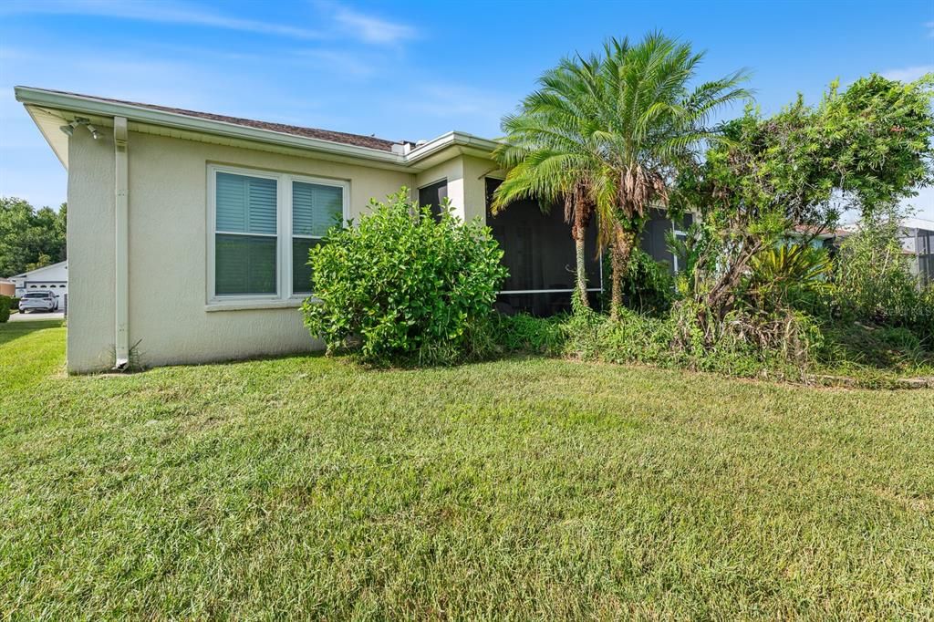 Active With Contract: $309,000 (3 beds, 2 baths, 1846 Square Feet)