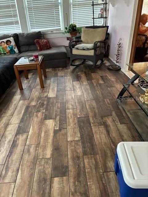 待售: $150,000 (2 贝兹, 2 浴室, 920 平方英尺)