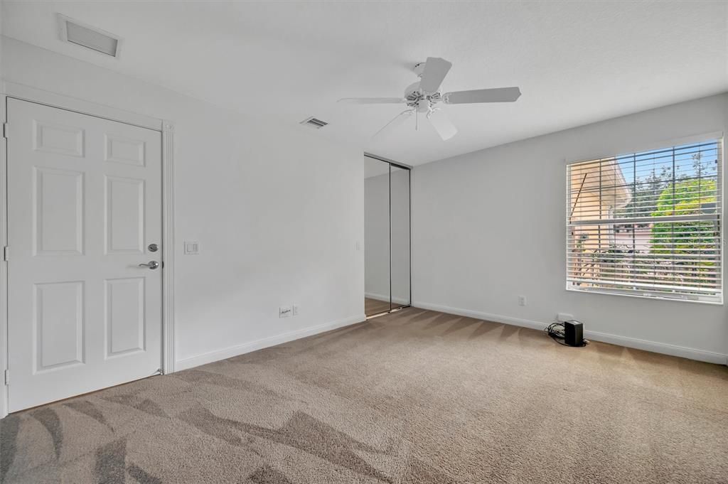 На продажу: $399,000 (2 спален, 2 ванн, 1693 Квадратных фут)