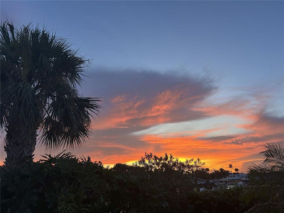 待售: $3,750,000 (4 贝兹, 4 浴室, 4281 平方英尺)