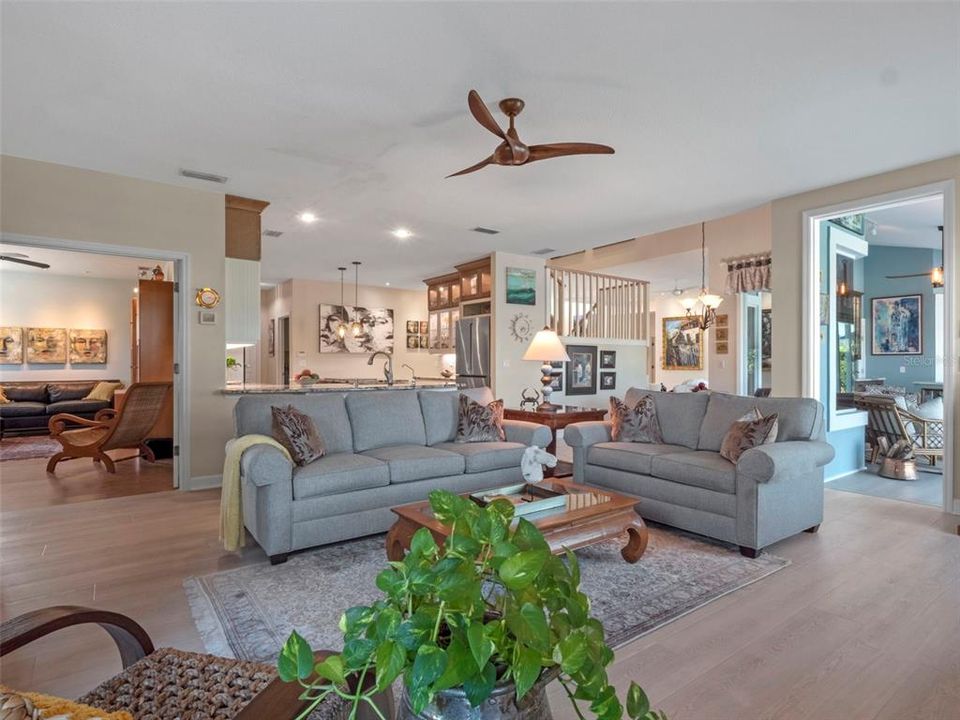 待售: $3,750,000 (4 贝兹, 4 浴室, 4281 平方英尺)