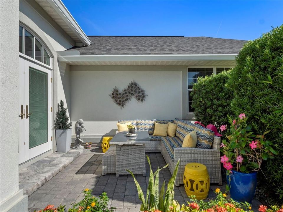 待售: $3,750,000 (4 贝兹, 4 浴室, 4281 平方英尺)