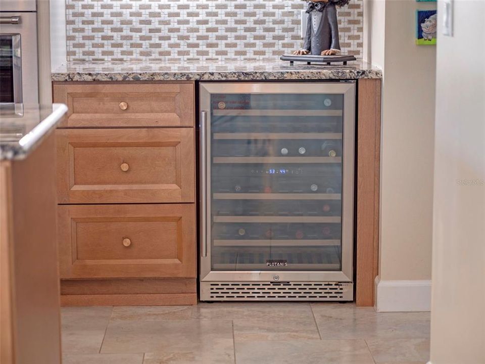 待售: $3,750,000 (4 贝兹, 4 浴室, 4281 平方英尺)