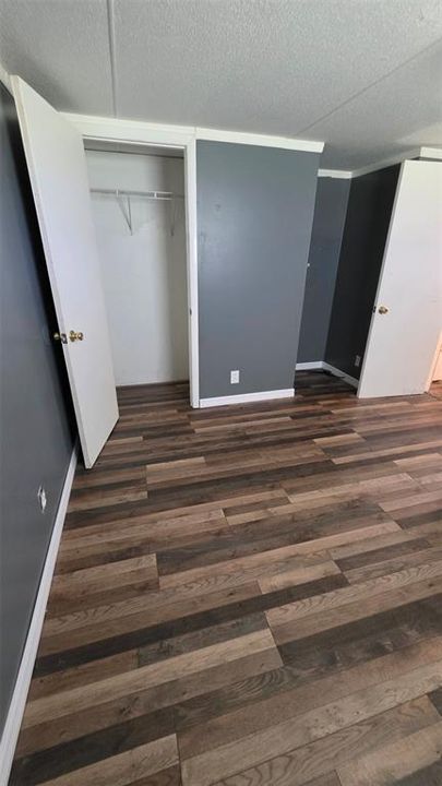 For Sale: $165,000 (3 beds, 1 baths, 924 Square Feet)