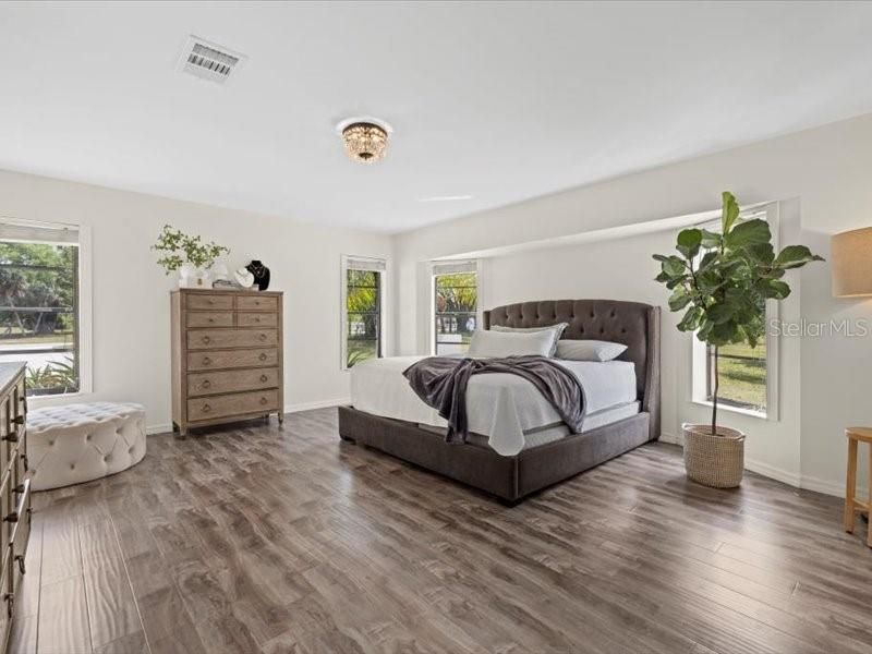 For Sale: $849,000 (3 beds, 2 baths, 2181 Square Feet)