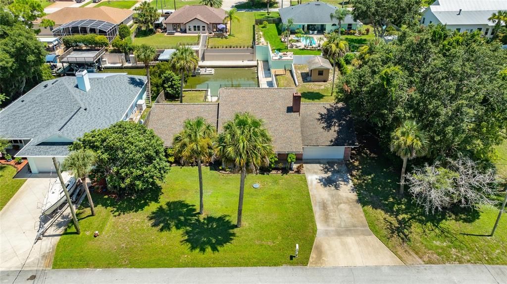 For Sale: $565,000 (3 beds, 2 baths, 1782 Square Feet)