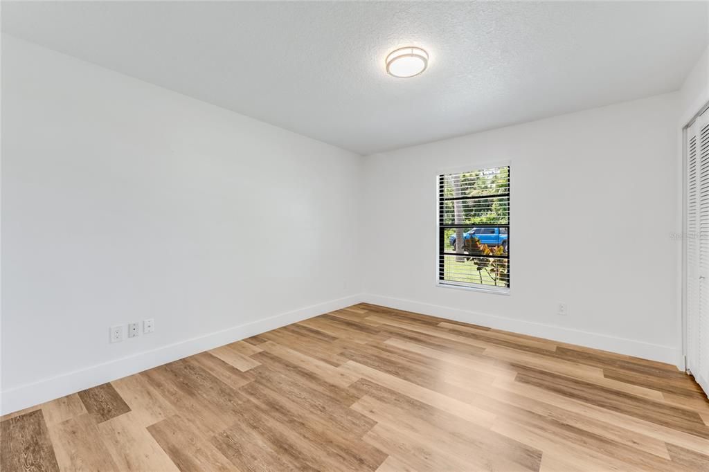 For Sale: $565,000 (3 beds, 2 baths, 1782 Square Feet)