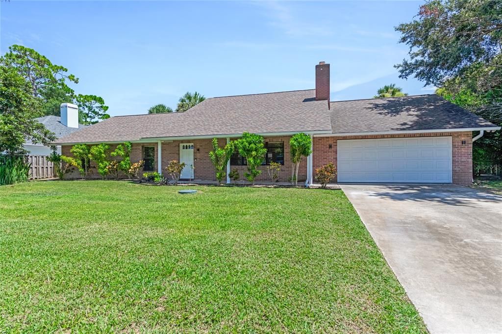 For Sale: $565,000 (3 beds, 2 baths, 1782 Square Feet)