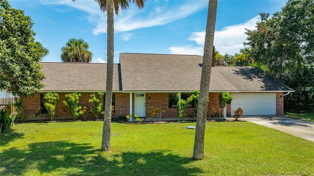 For Sale: $565,000 (3 beds, 2 baths, 1782 Square Feet)