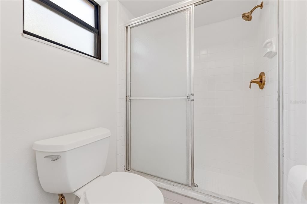 For Sale: $565,000 (3 beds, 2 baths, 1782 Square Feet)