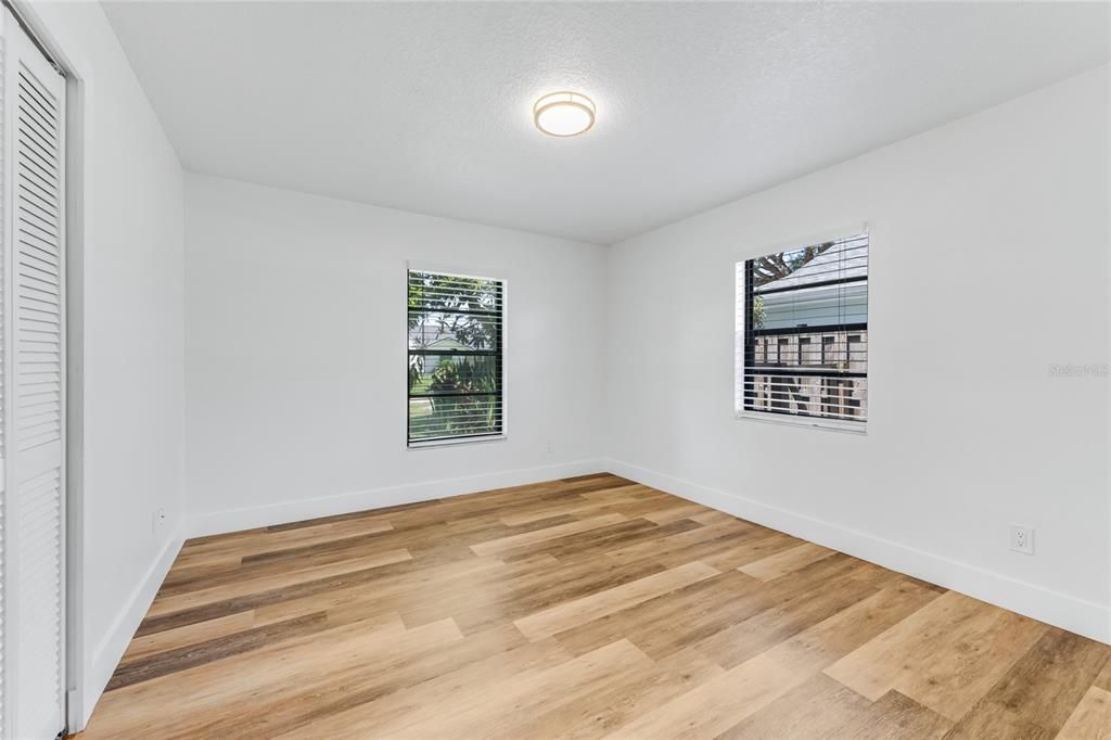 For Sale: $565,000 (3 beds, 2 baths, 1782 Square Feet)