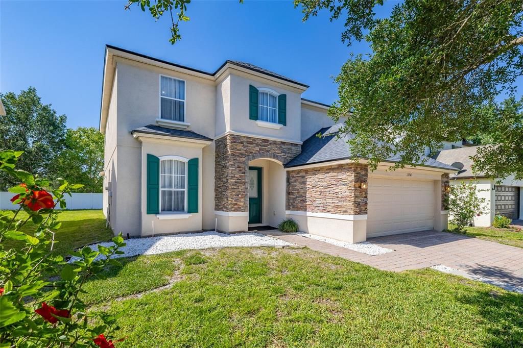 Recently Rented: $3,700 (5 beds, 3 baths, 2524 Square Feet)