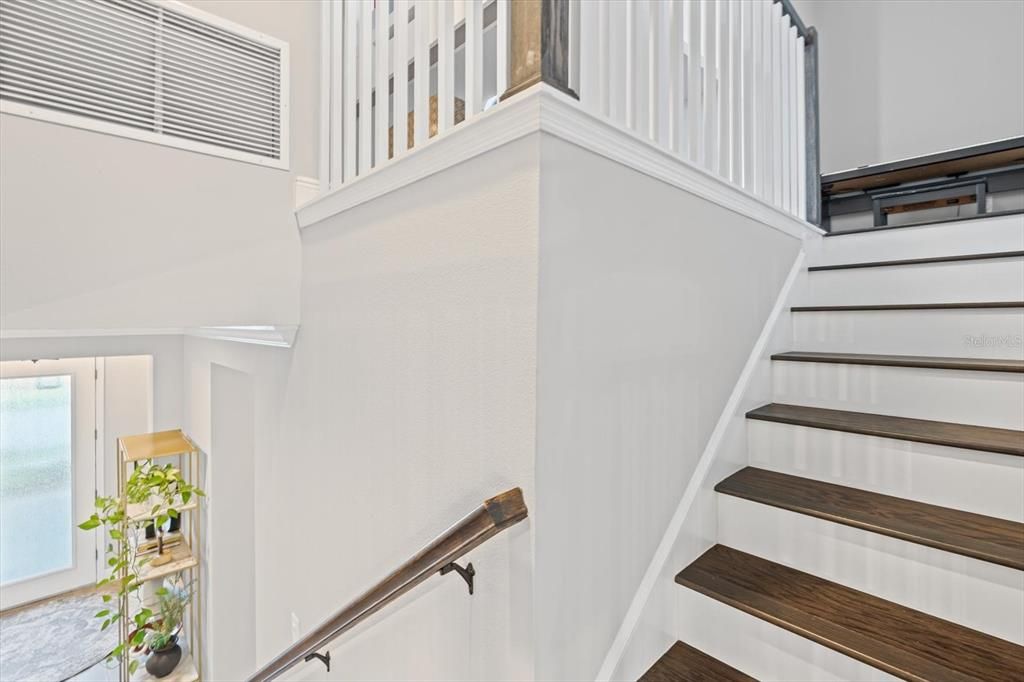 合同活跃: $714,999 (4 贝兹, 3 浴室, 2638 平方英尺)