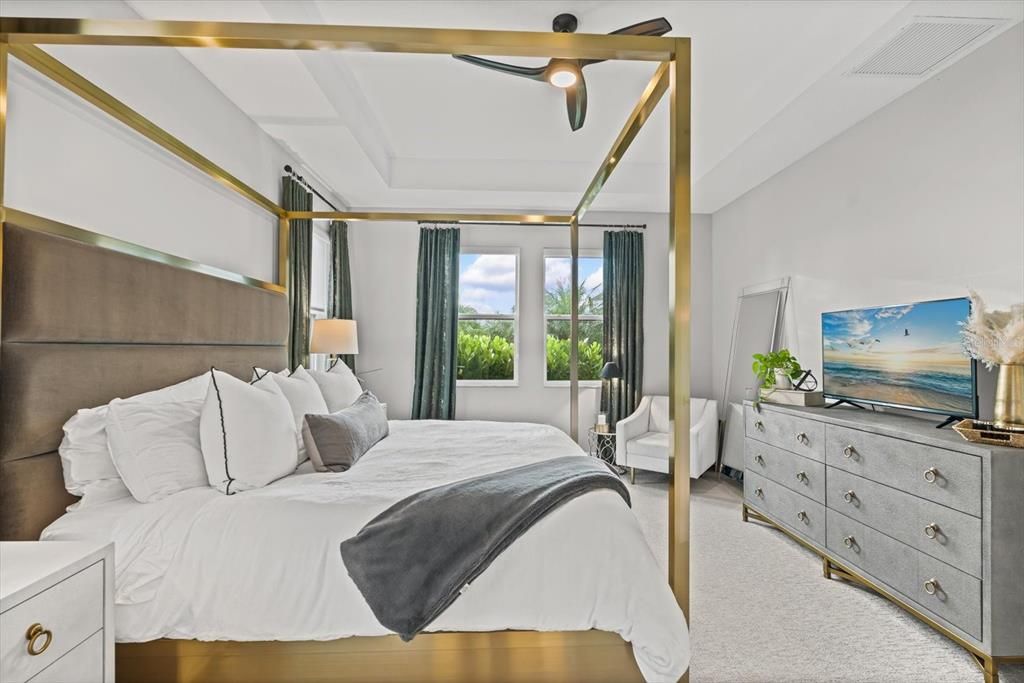 合同活跃: $714,999 (4 贝兹, 3 浴室, 2638 平方英尺)