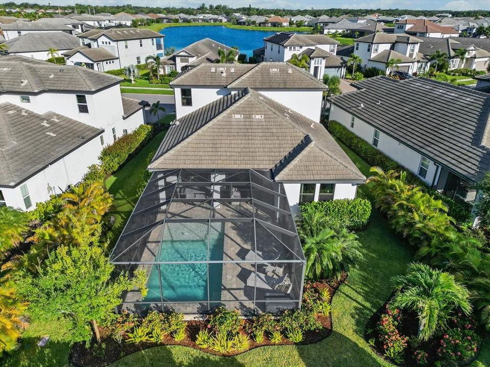 合同活跃: $714,999 (4 贝兹, 3 浴室, 2638 平方英尺)