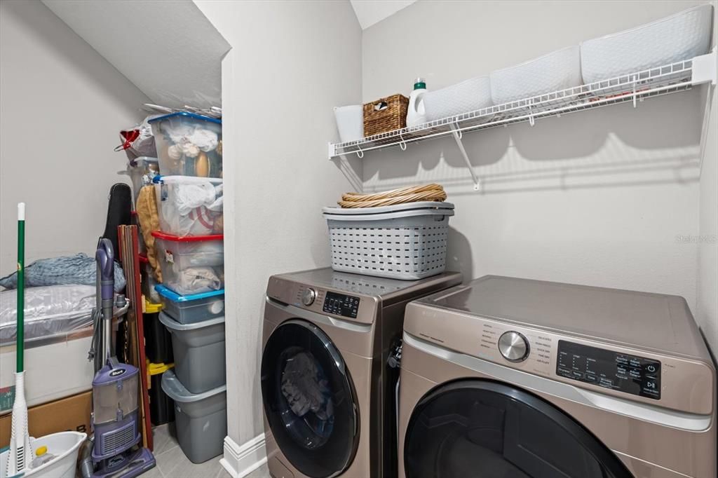 合同活跃: $714,999 (4 贝兹, 3 浴室, 2638 平方英尺)