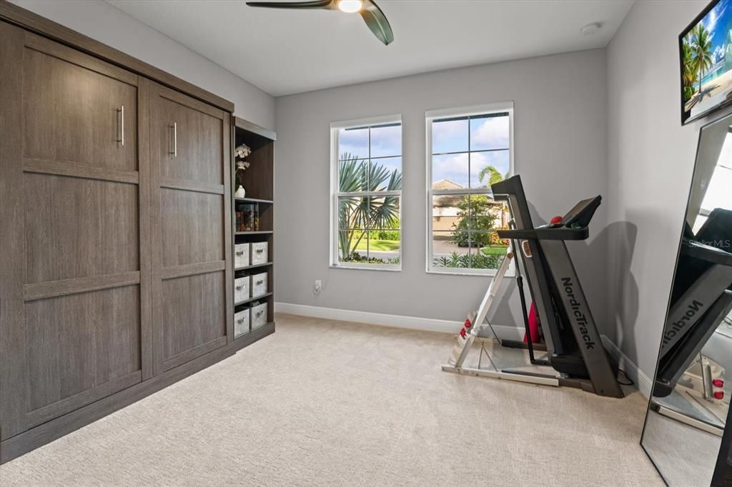 合同活跃: $714,999 (4 贝兹, 3 浴室, 2638 平方英尺)