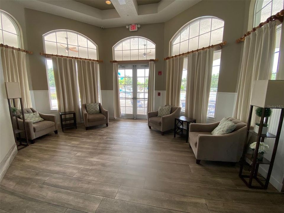 待售: $635,000 (5 贝兹, 3 浴室, 2714 平方英尺)