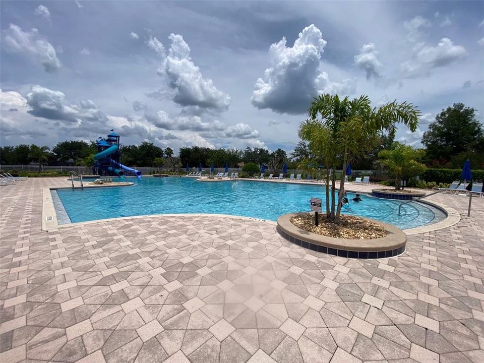 待售: $635,000 (5 贝兹, 3 浴室, 2714 平方英尺)