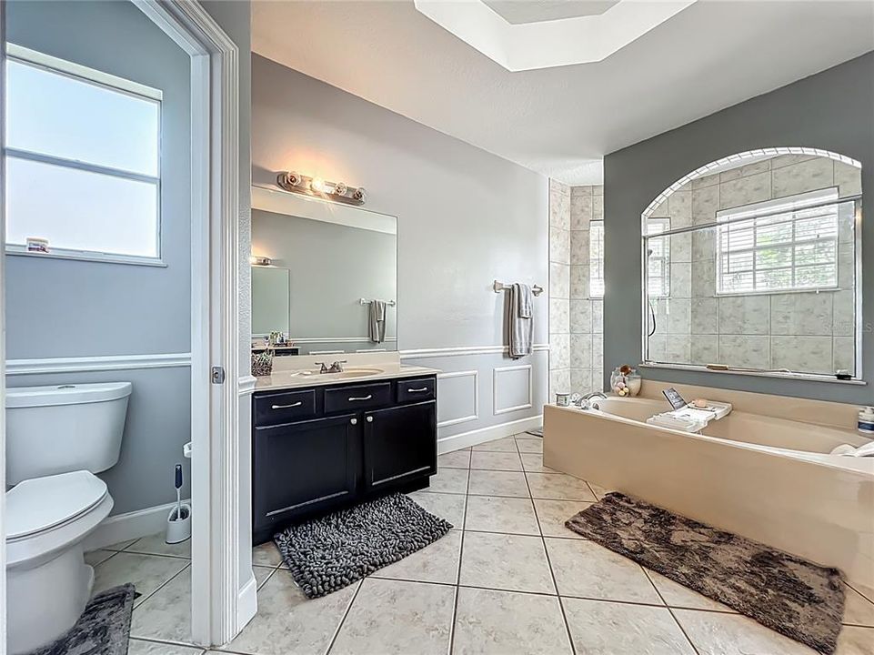 待售: $635,000 (5 贝兹, 3 浴室, 2714 平方英尺)