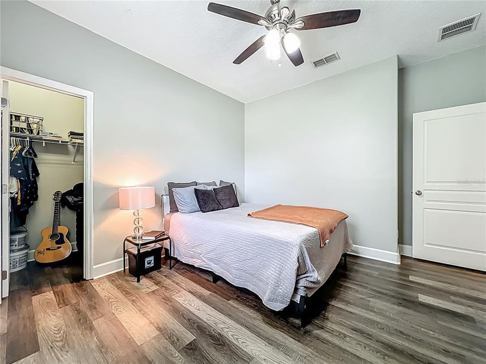 待售: $635,000 (5 贝兹, 3 浴室, 2714 平方英尺)