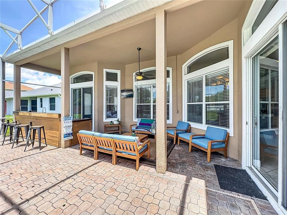 待售: $635,000 (5 贝兹, 3 浴室, 2714 平方英尺)