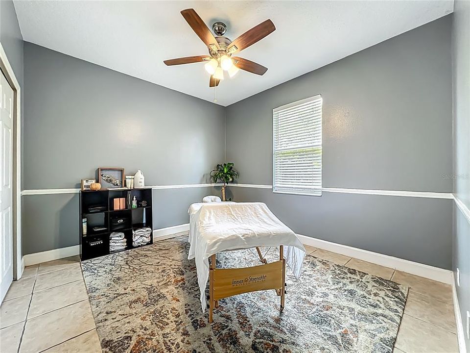 待售: $635,000 (5 贝兹, 3 浴室, 2714 平方英尺)