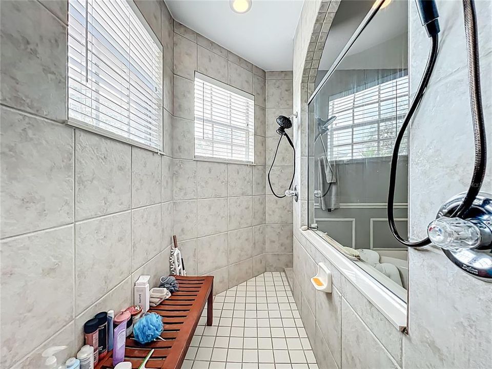 待售: $635,000 (5 贝兹, 3 浴室, 2714 平方英尺)