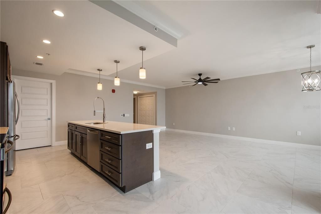 For Sale: $440,000 (3 beds, 3 baths, 1568 Square Feet)