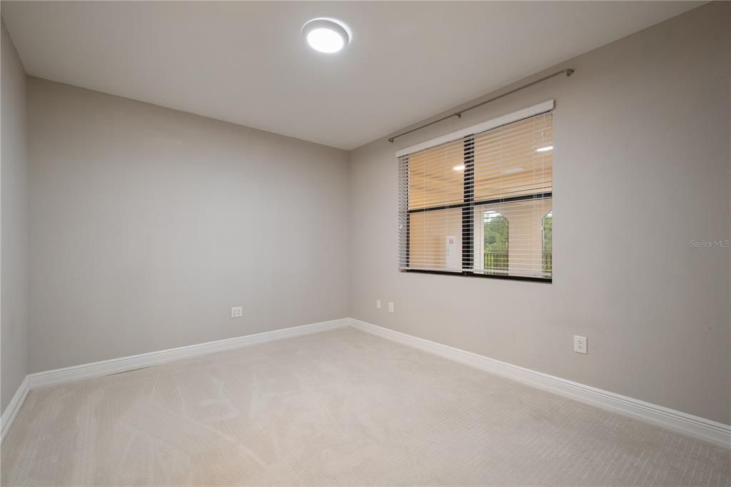 For Sale: $440,000 (3 beds, 3 baths, 1568 Square Feet)