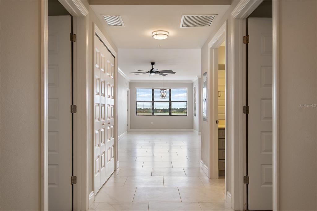 For Sale: $440,000 (3 beds, 3 baths, 1568 Square Feet)