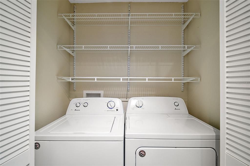 Active With Contract: $239,900 (2 beds, 1 baths, 1067 Square Feet)