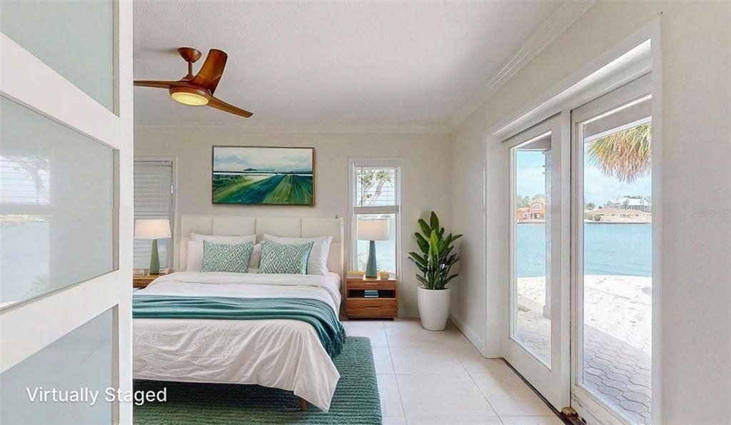 Под контрактом: $2,100,000 (3 спален, 3 ванн, 2305 Квадратных фут)