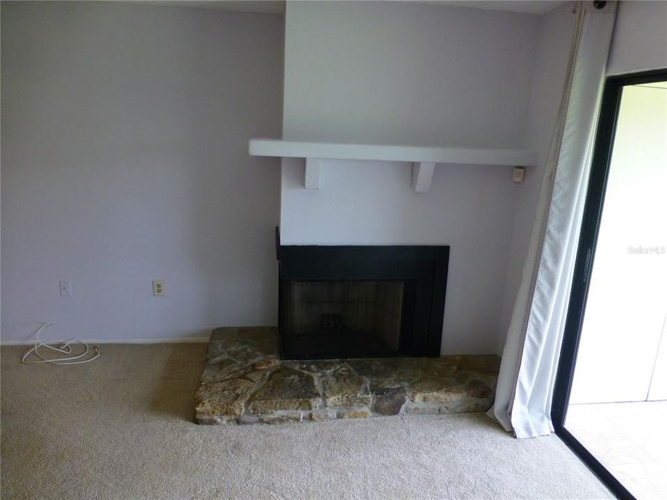 Под контрактом: $1,400 (2 спален, 2 ванн, 1094 Квадратных фут)