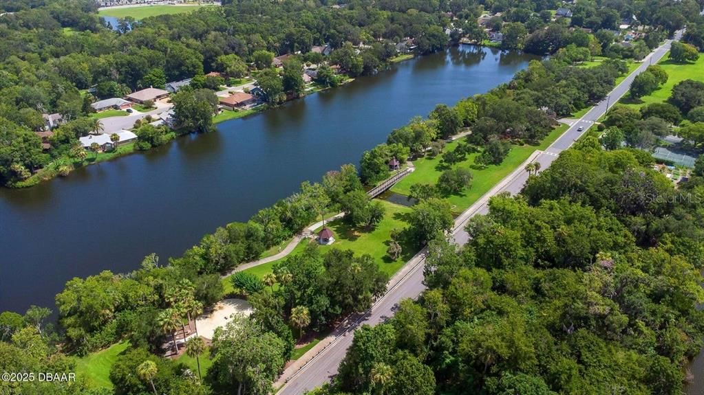 合同活跃: $364,000 (3 贝兹, 2 浴室, 1824 平方英尺)