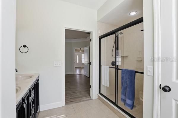 Active With Contract: $330,000 (4 beds, 2 baths, 1968 Square Feet)