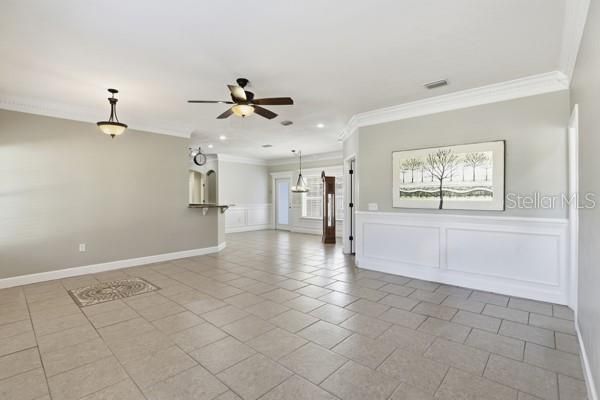 Active With Contract: $330,000 (4 beds, 2 baths, 1968 Square Feet)