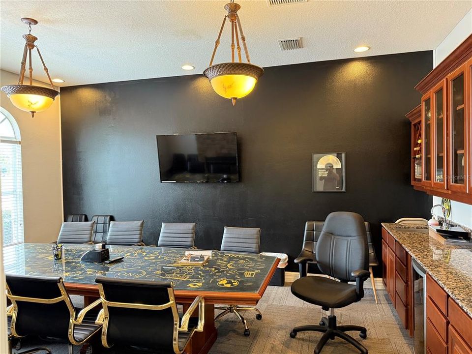 待售: $6,600 (0 贝兹, 0 浴室, 2688 平方英尺)