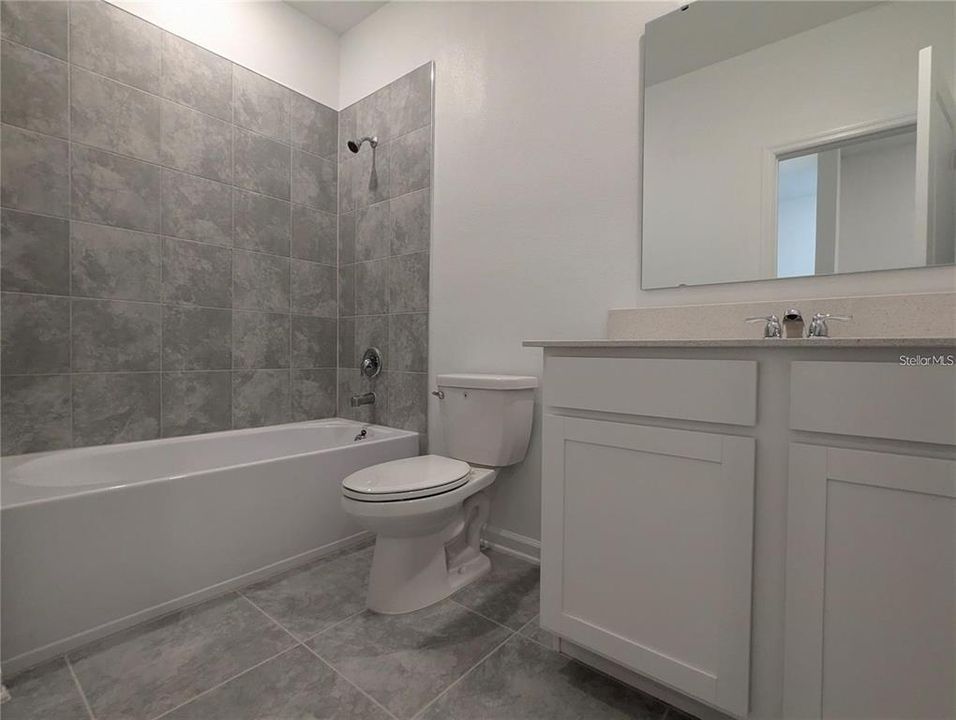 合同活跃: $2,250 (3 贝兹, 2 浴室, 1864 平方英尺)