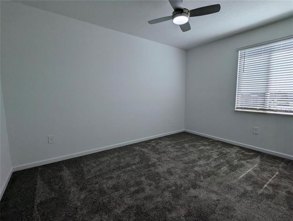 合同活跃: $2,250 (3 贝兹, 2 浴室, 1864 平方英尺)