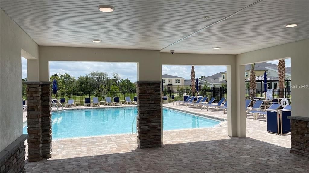 合同活跃: $2,250 (3 贝兹, 2 浴室, 1864 平方英尺)