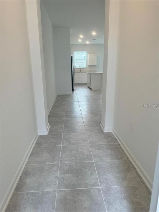 合同活跃: $2,250 (3 贝兹, 2 浴室, 1864 平方英尺)