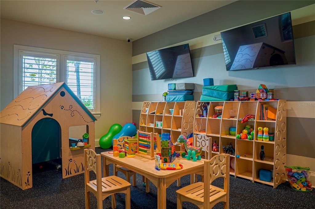 На продажу: $358,990 (3 спален, 2 ванн, 1942 Квадратных фут)