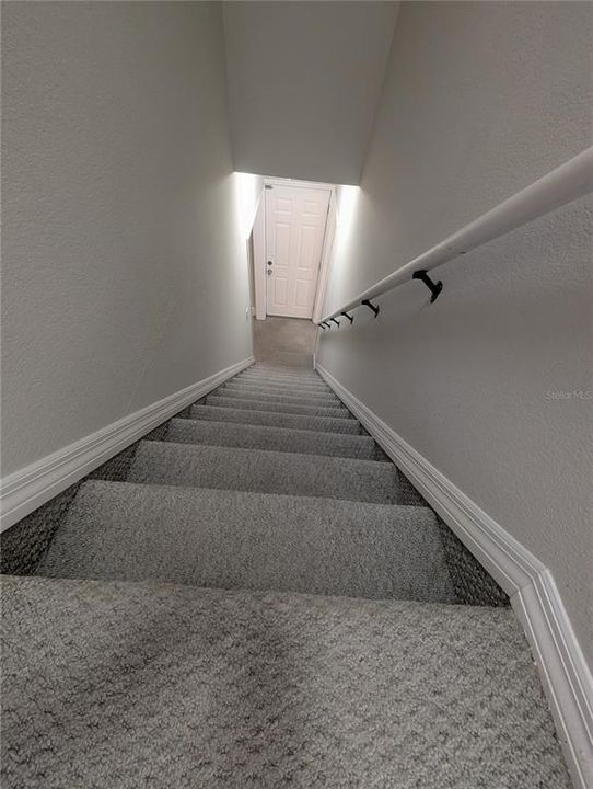 For Sale: $950,000 (5 beds, 3 baths, 2156 Square Feet)