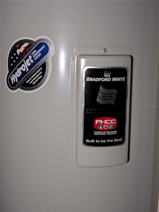 На продажу: $400,000 (4 спален, 2 ванн, 2270 Квадратных фут)