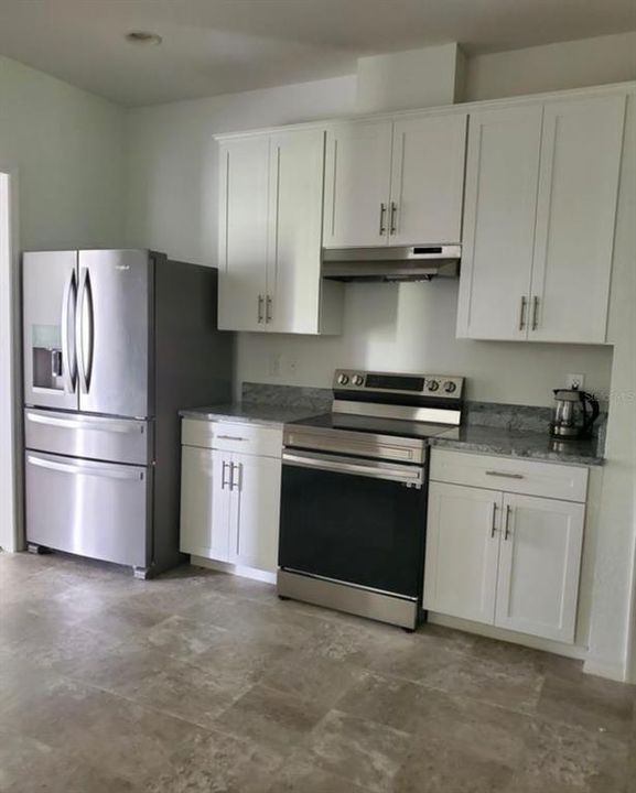 待售: $400,000 (4 贝兹, 2 浴室, 2270 平方英尺)